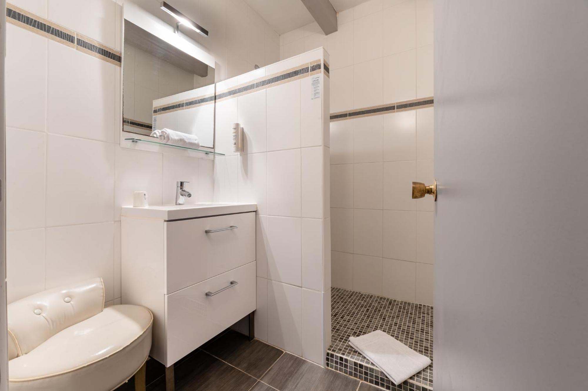 Hotel Ermitage Les Angles  Екстериор снимка